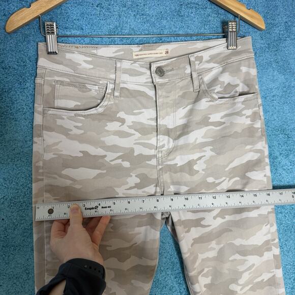 Levi’s 720 High-Rise Super Skinny Women’s Size 28 Camo White Beige Stretch - Picture 8 of 16
